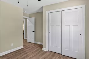 859 W Lee Ave, Yadkinville, NC 27055 - Photo 23