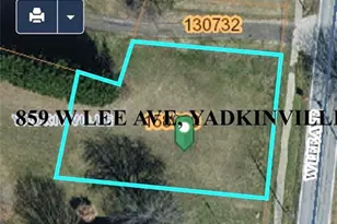 859 W Lee Ave, Yadkinville, NC 27055 - Photo 33