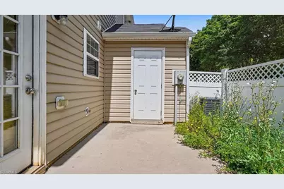 4293 Youngstown Drive, Greensboro, NC 27405 - Photo 3