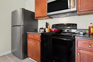4293 Youngstown Dr, Greensboro, NC 27405 - Photo 7