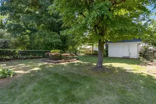 2506 Aster Dr, Greensboro, NC 27401 - Photo 41