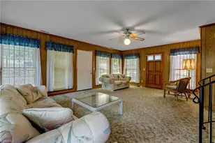 2506 Aster Dr, Greensboro, NC 27401 - Photo 37