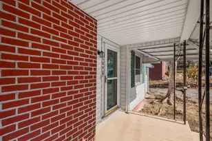 609 Martha Pl, High Point, NC 27263 - Photo 3