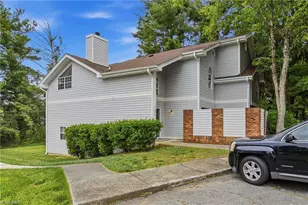 805 Salem Pointe Ln, Winston-Salem, NC 27101 - Photo 3