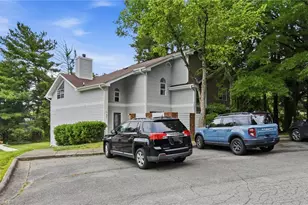 805 Salem Pointe Ln, Winston-Salem, NC 27101 - Photo 3