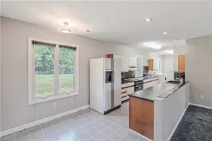 807 Silver Dapple Ln, Kernersville, NC 27284 - Photo 23