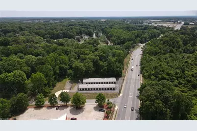207-211 Guilford College Road, Greensboro, NC 27409 - Photo 11
