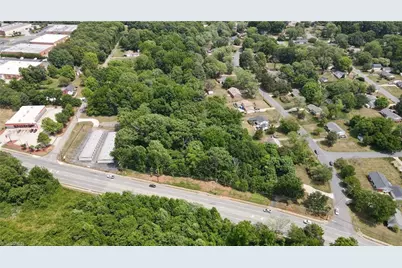 207-211 Guilford College Road, Greensboro, NC 27409 - Photo 3