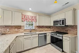 754 Peachtree Meadows Cir, Kernersville, NC 27284 - Photo 13