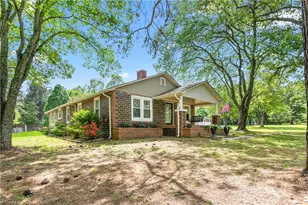 914 Nc Hwy 62 E, Pleasant Garden, NC 27313 - Photo 3