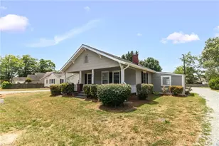 609 Dobson St, Kernersville, NC 27284 - Photo 3