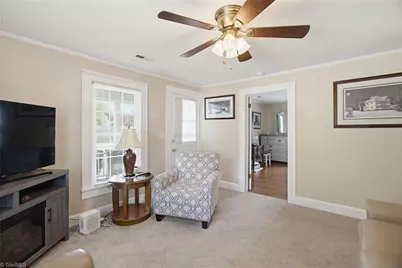 609 Dobson Street, Kernersville, NC 27284 - Photo 7