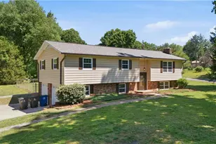 4101 Avera Ave, Winston-Salem, NC 27106 - Photo 3