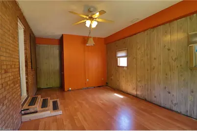834 Mary James Avenue, Thomasville, NC 27360 - Photo 3