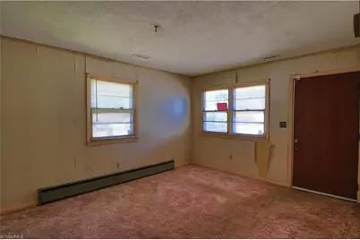 834 Mary James Avenue, Thomasville, NC 27360 - Photo 5