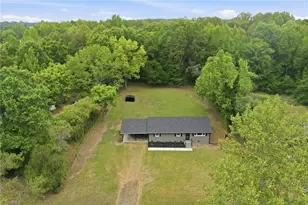 633 Atwater Rd, Burlington, NC 27217 - Photo 9