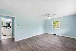 633 Atwater Rd, Burlington, NC 27217 - Photo 17