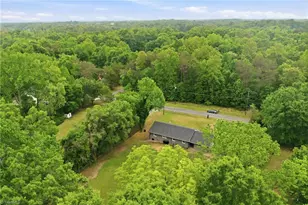 633 Atwater Rd, Burlington, NC 27217 - Photo 13