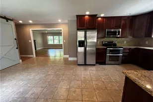 4506 Starmount Dr, Greensboro, NC 27410 - Photo 9