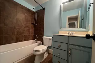 4506 Starmount Dr, Greensboro, NC 27410 - Photo 15