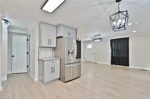 1511 Davis Ave, High Point, NC 27260 - Photo 13