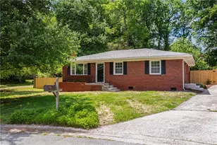 506 Rosebriar Ct, Greensboro, NC 27407 - Photo 1