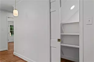 118 E Keeling Rd, Greensboro, NC 27410 - Photo 9