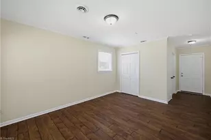8933 Ambridge Dr, Kernersville, NC 27284 - Photo 9