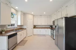 438 Shady Grove Ct, Winston-Salem, NC 27103 - Photo 9