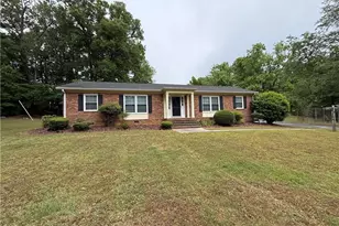 1200 Edgemont Rd, Greensboro, NC 27406 - Photo 1