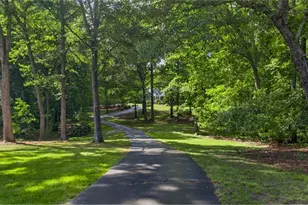 3712 Brandon Dr, High Point, NC 27265 - Photo 5