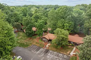 2513 Cottage Pl, Greensboro, NC 27455 - Photo 31