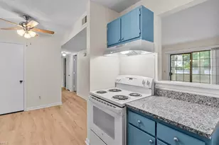 5653 Hornaday Rd, Greensboro, NC 27409 - Photo 11