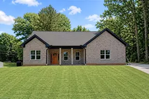 2410 Sedalia Dr, Clemmons, NC 27012 - Photo 1