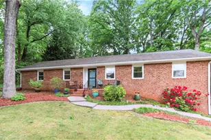 6834 Rollingwood Dr, Clemmons, NC 27012 - Photo 1