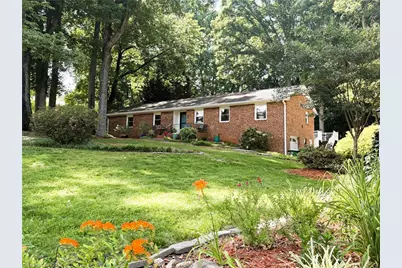 6834 Rollingwood Drive, Clemmons, NC 27012 - Photo 1