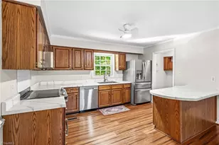 5792 Drake Rd, Greensboro, NC 27406 - Photo 11