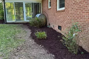 1114 Rustic Rd, Greensboro, NC 27410 - Photo 9