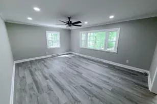 1114 Rustic Rd, Greensboro, NC 27410 - Photo 13