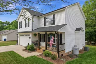 4245 Majestic Oaks Dr, Randleman, NC 27317 - Photo 3