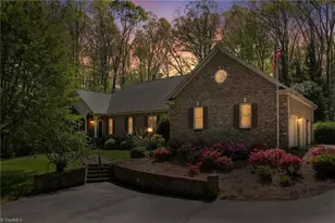 1001 Benton Ct, Reidsville, NC 27320 - Photo 3