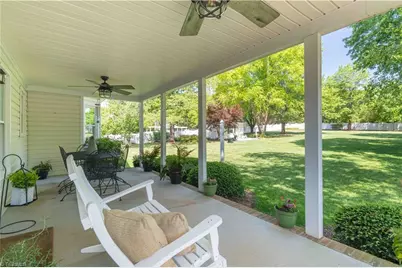 325 Creekside Drive, High Point, NC 27265 - Photo 27