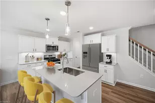 703 Dusk Vis Wy, Greensboro, NC 27410 - Photo 3