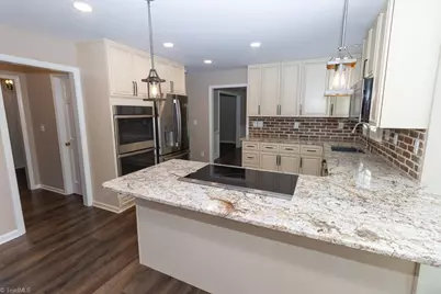 5405 Pondfield Drive, Greensboro, NC 27410 - Photo 11