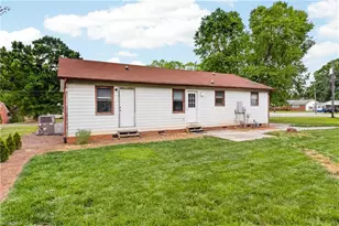 3701 Mulberry Ln, High Point, NC 27262 - Photo 27