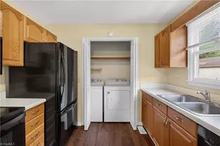 3701 Mulberry Ln, High Point, NC 27262 - Photo 9