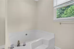 3701 Mulberry Ln, High Point, NC 27262 - Photo 15