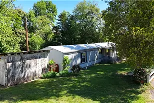 302 & 304 W Woltz St, Dobson, NC 27017 - Photo 7