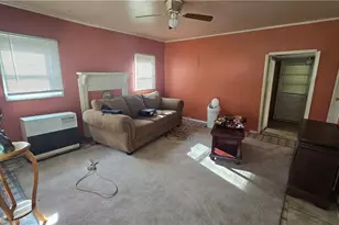 302 & 304 W Woltz St, Dobson, NC 27017 - Photo 9
