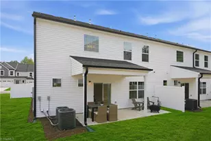 306 Goldberry Ln, Jamestown, NC 27282 - Photo 11